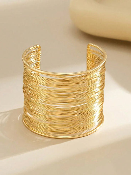 Statement Gold Cuff