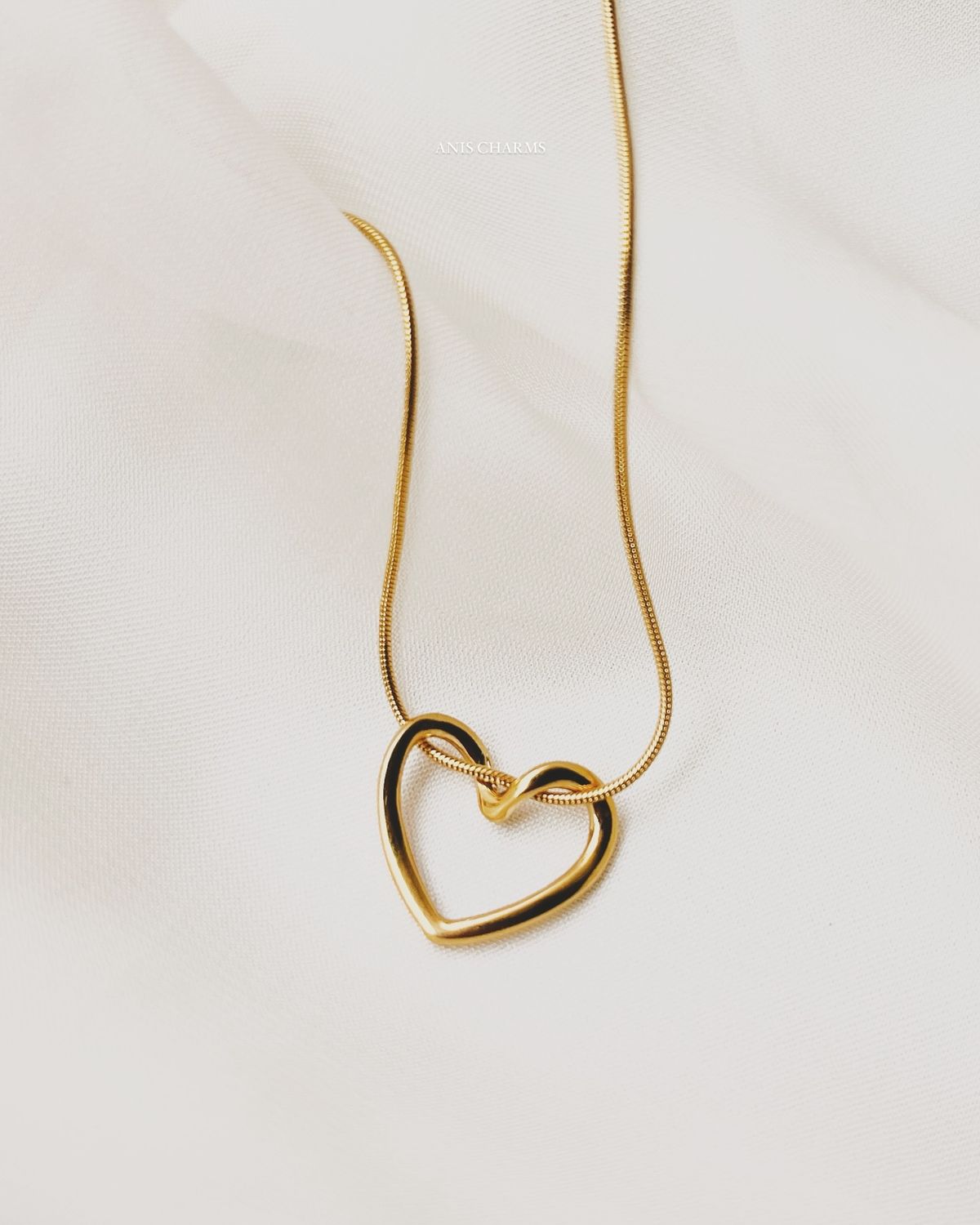 Date Necklace