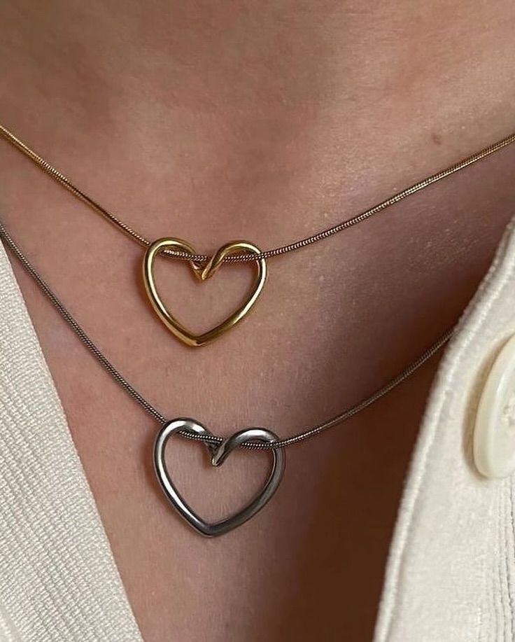 Date Necklace
