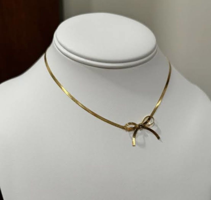 Office wear Necklace