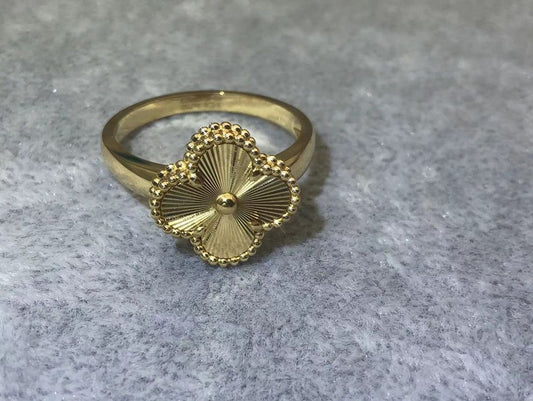 Clove Ring
