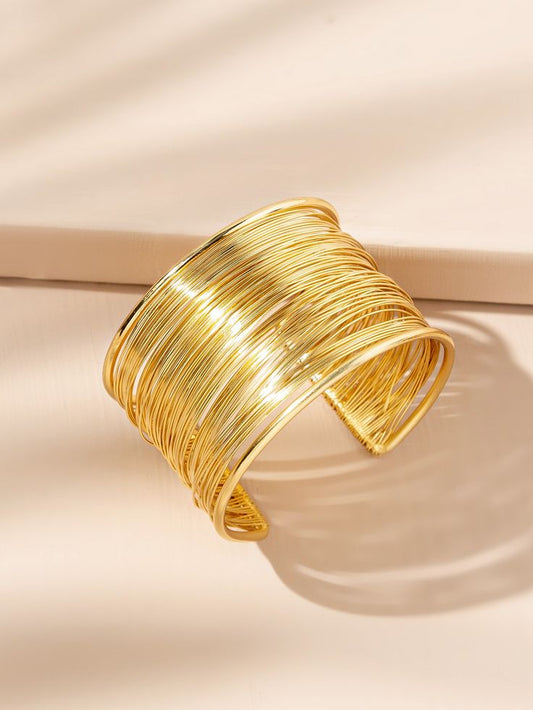 Statement Gold Cuff